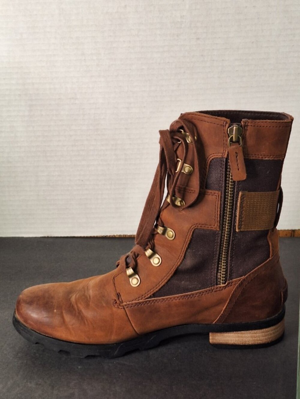 Sorel Women's Waterproof Brown Leather Combat Boots, Zipper & Lace, Size 9 US - Picture 8 of 16